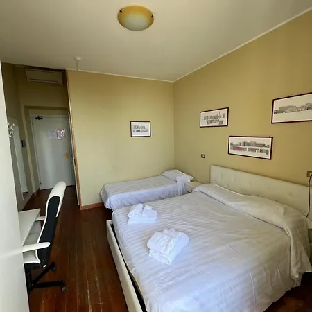 Petit Royal 3* オスペダレッティ