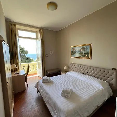 Hotel Petit Royal Ospedaletti