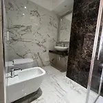 Petit Royal Hotell