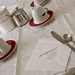 Hotell Petit Royal 3*