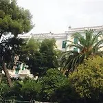 Hotell Petit Royal 3*
