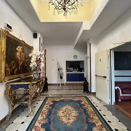 Hotel Petit Royal