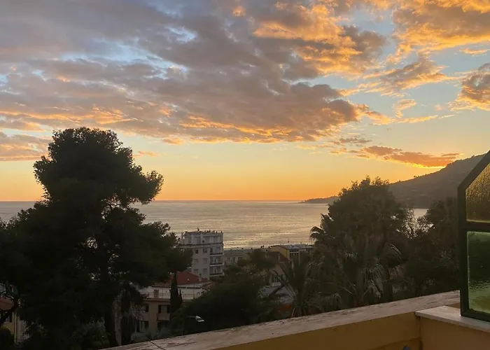 Petit Royal 3* Ospedaletti