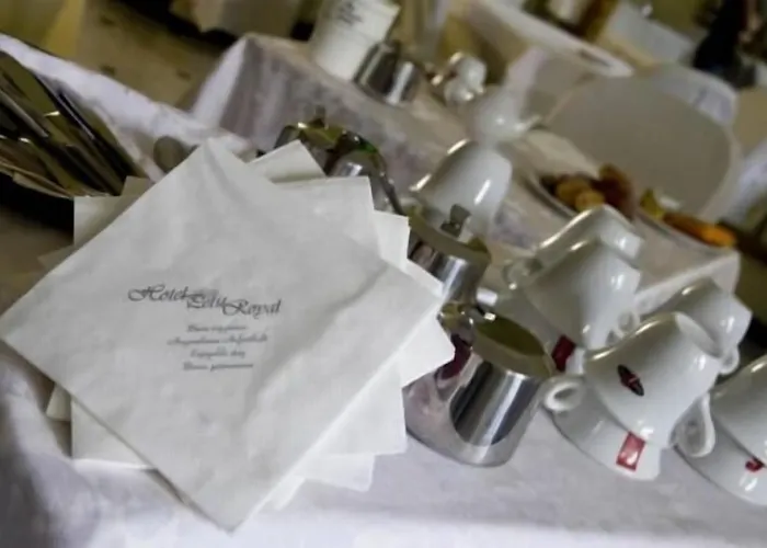 Hotel Petit Royal 3*