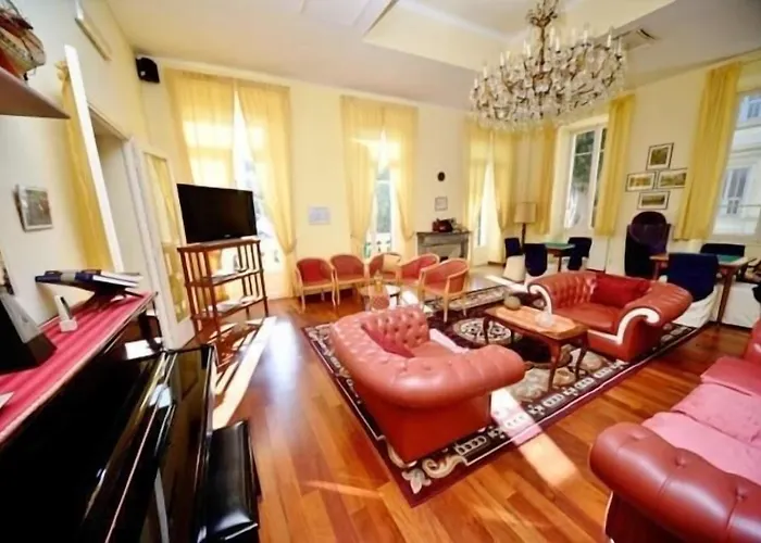 Petit Royal Hotel 3*