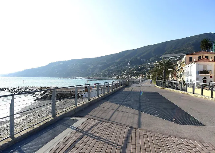 Hotel Petit Royal 3*